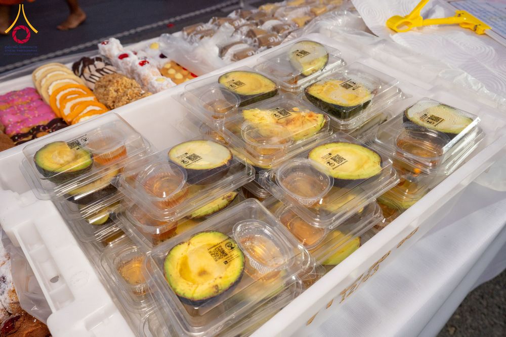 ภาพ No.288901:วันที่ 6 มกราคม พ.ศ. 2569 พิธีถวายภัตตาหารเป็นสังฆทาน แด่พระธรรมยาตรา ในโครงการธรรมยาตรา กตัญญูบูชา มหาปูชนียาจารย์ พระมงคลเทพมุนี(สด จนฺทสโร) พระผู้ปราบมาร อนุสรณ์สถาน 7 แห่ง ปีที่ 14 ณ อนุสรณ์สถานมหาวิหารพระมงคลเทพมุนี (โลตัสแลนด์) อ.สองพี่น้อง จ.สุพรร