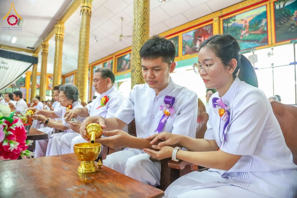 ภาพ No.181248:พิธีบรรพชาอุปสมบท ณ วัดเกาะแก้วประชานุรักษ์ ต.ชัยนาม อ.วังทอง จ.พิษณุโลก ในโครงการบรรพชาอุปสมบท บูชาธรรมมหาปูชนียาจารย์ วันที่ 8 ธันวาคม พ.ศ. 2567
