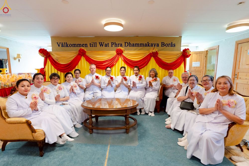 ภาพ No.254090:วันที่ 12 ตุลาคม พ.ศ. 2568 พิธีทอดกฐินวัดพระธรรมกายบูโรส ประเทศสวีเดน