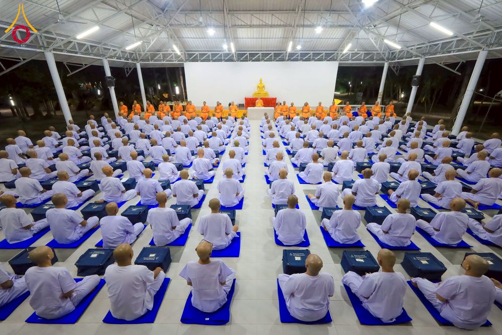 ภาพ No.275951:วันที่ 26-30 พฤศจิกายน พ.ศ. 2568 ทีมพระพี่เลี้ยงตั้งรับ รายงานตัวโครงการบวชบูชาธรรมมหาปูชนียาจารย์ ณ ศูนย์ปฏิบัติธรรมบุรีรัมย์