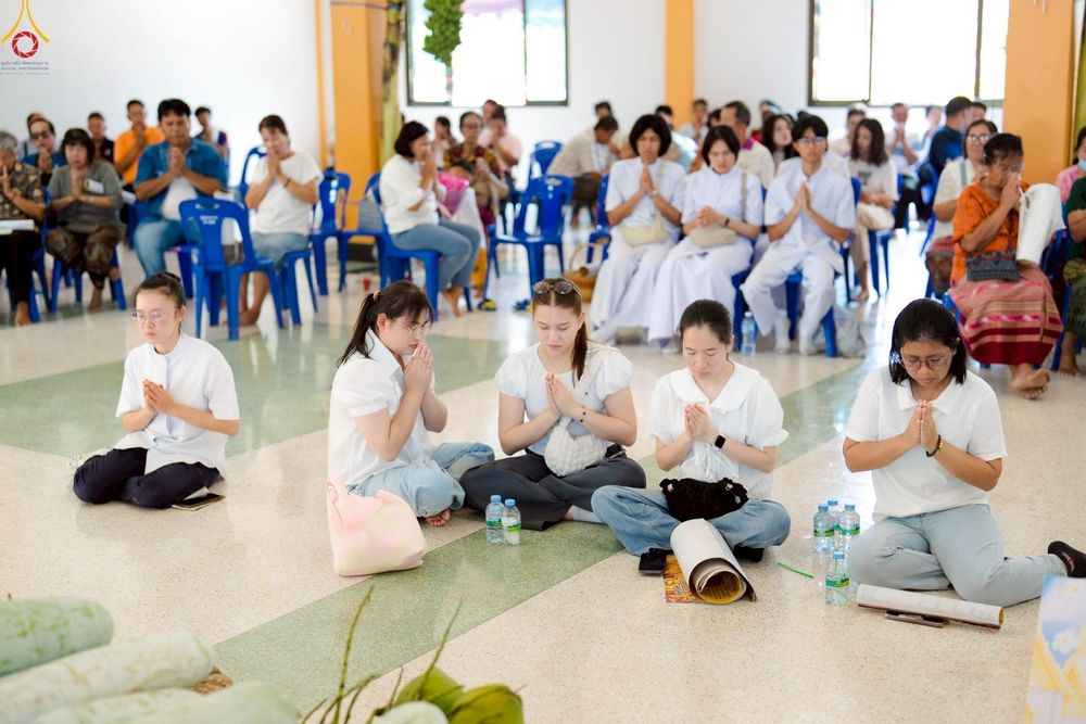 ภาพ No.250788:วันพุธที่ 8 ตุลาคม พ.ศ. 2568 พิธีทอดกฐินสามัคคีทั่วไทย 30,000 วัด โดยคณะศิษยานุศิษย์ บูชาธรรม 81 ปี หลวงพ่อธัมมชโย ณ วัดหนองโพธิ์ อ.กำแพงแสน จ.นครปฐม