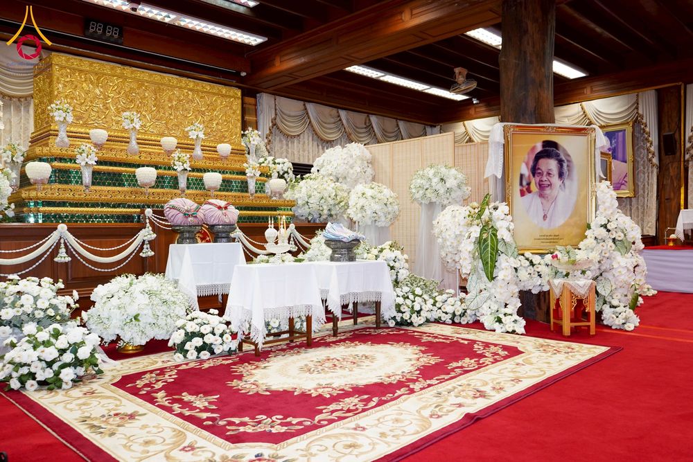 ภาพ No.270786:วันที่ 18 พฤศจิกายน พ.ศ. 2568 วัดพระธรรมกาย เป็นเจ้าภาพบำเพ็ญกุศล  คุณยายอาจารย์ ดร.ตรีธา เนียมขำ  อดีตนายกสมาคมศิษย์หลวงพ่อวัดปากน้ำ ณ ศาลาสตมานุสรณ์ (ศาลาเรือนไทย) วัดปากน้ำ  พระอารามหลวง เขตภาษีเจริญ กรุงเทพมหานคร