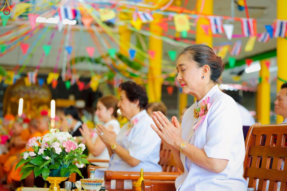 ภาพ No.270321:วันที่ 28 ตุลาคม พ.ศ. 2568 พิธีทอดกฐินสามัคคีทั่วไทย ณ สำนักสงฆ์เทพพิทักษ์ผล ต.แสนสุข อ.เมืองชลบุรี จ.ชลบุรี โดยคณะศิษยานุศิษย์ บูชาธรรม 81 ปี หลวงพ่อธัมมชโย