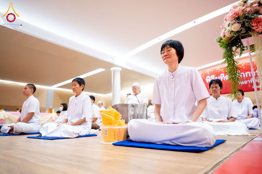 ภาพ No.272869:วันอาทิตย์ที่ 23 พฤศจิกายน พ.ศ.2568 พิธีมุทิตาสักการะ พระมหาเถระและพระเถระ ประจำปีพุทธศักราช 2568 ณ ห้องแก้วสารพัดนึก 2 สภาธรรมกายสากล  วัดพระธรรมกาย