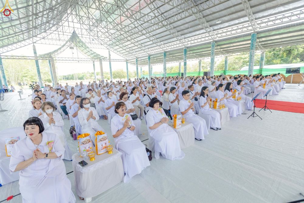 ภาพ No.249382:วันที่ 28 กันยายน พ.ศ. 2568 พิธีทอดผ้าป่าแผ่นบันมงคลมหาเศรษฐี อาคาร 80 ปี หลวงพ่อธัมมชโย ณ ศูนย์ปฏิบัติธรรมวิหารแดง ต.เจริญธรรม อ.วิหารแดง จ.สระบุรี