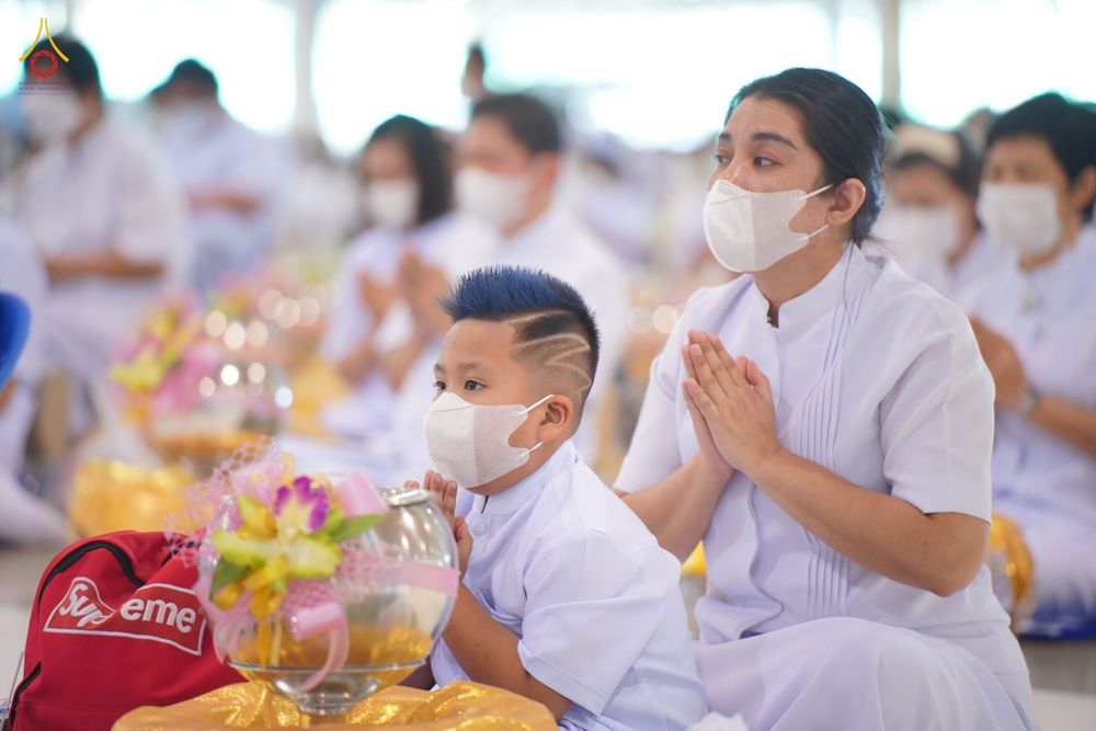 ภาพ No.76636:พิธีถวายโคมมาฆประทีป น้อมถวายเป็นพุทธบูชา แด่คณะพระภิกษุ สามเณร วัดพระธรรมกาย วันที่ 25 กุมภาพันธ์ พ.ศ. 2566