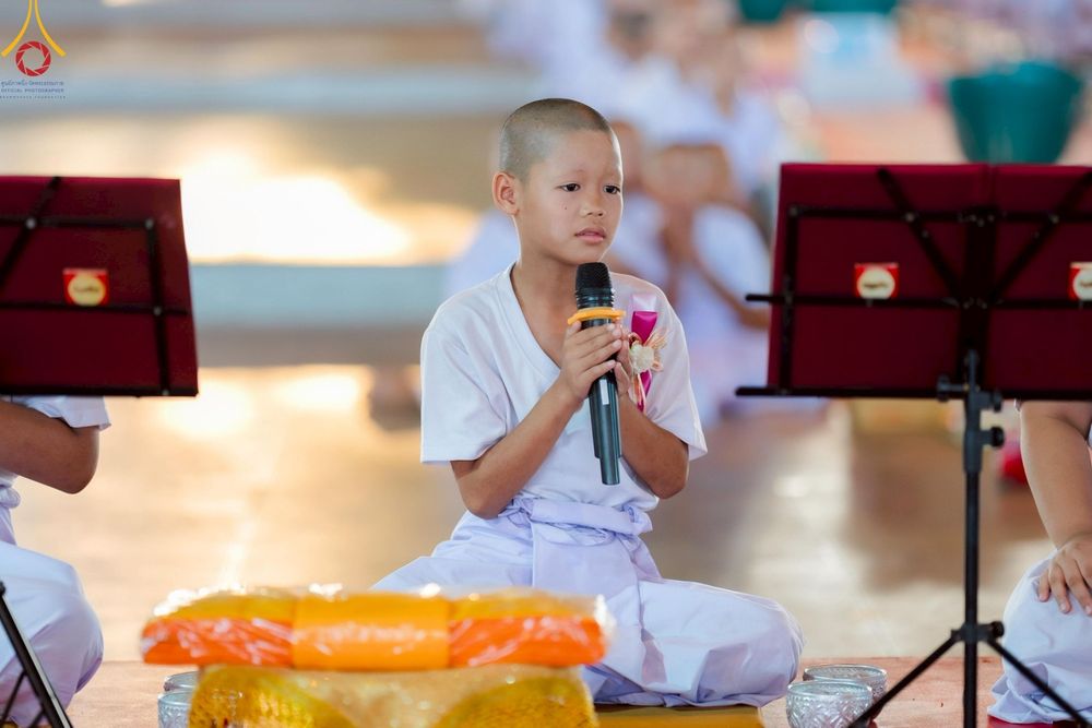 ภาพ No.214589:วันศุกร์ที่ 4 เมษายน พ.ศ.2568 นาคธรรมทายาทตักบาตรพระพี่เลี้ยง ในโครงการบรรพชาสามเณร ฟื้นฟูพระพุทธศาสนาทั่วไทย ณ วิหารคด 22 วัดพระธรรมกาย