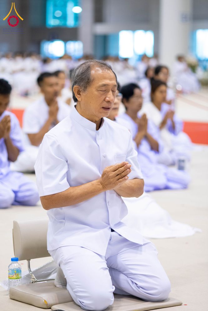 ภาพ No.321584:วันอาทิตย์ที่ 12 เมษายน พ.ศ.2569 กิจกรรมงานบุญวันอาทิตย์ สาธุชนปฏิบัติธรรมร่วมกัน ณ ห้องแก้วสารพัด 1 วัดพระธรรมกาย ปทุมธานี