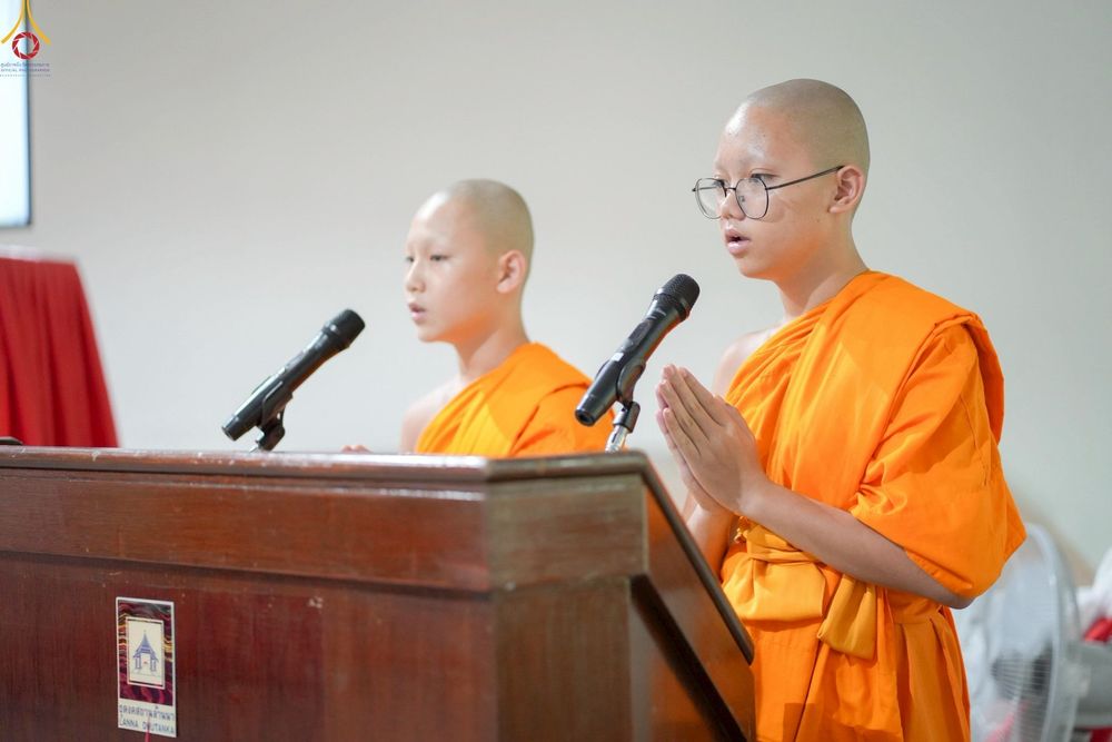 ภาพ No.248278:วันอาทิตย์ที่ 21 กันยายน พ.ศ. 2568 พิธีตักบาตร, พิธีทอดผ้าป่าบำรุงธุดงคสถานล้านนา, พิธีถวายกองทุนการศึกษาพระบาลี, พิธีถวายสลากภัตเป็นสังฆทาน เนื่องในโอกาสครบรอบ 39 ปี ธุดงคสถานล้านนา ณ ธุดงคสถานล้านนา อ.สันทราย จ.เชียงใหม่