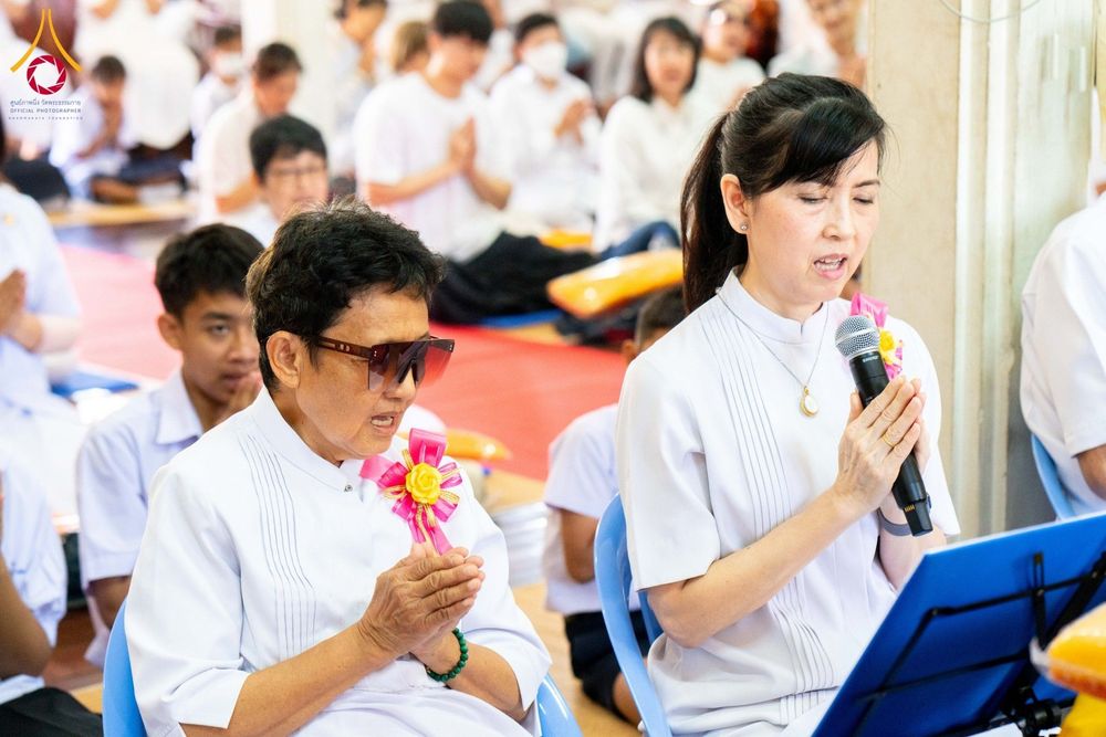 ภาพ No.197293:พิธีทอดผ้าป่าทำนุบำรุงศาสนสถาน ณ วัดอัมพวัน ตำบลบางม่วง อำเภอบางใหญ่ จังหวัดนนทบุรี ในโครงการธรรมยาตรา กตัญญูบูชา มหาปูชนียาจารย์ พระมงคลเทพมุนี(สด จนฺทสโร) พระผู้ปราบมาร อนุสรณ์สถาน 7 แห่ง ปีที่ 13 วันที่ 17 มกราคม พ.ศ. 2568