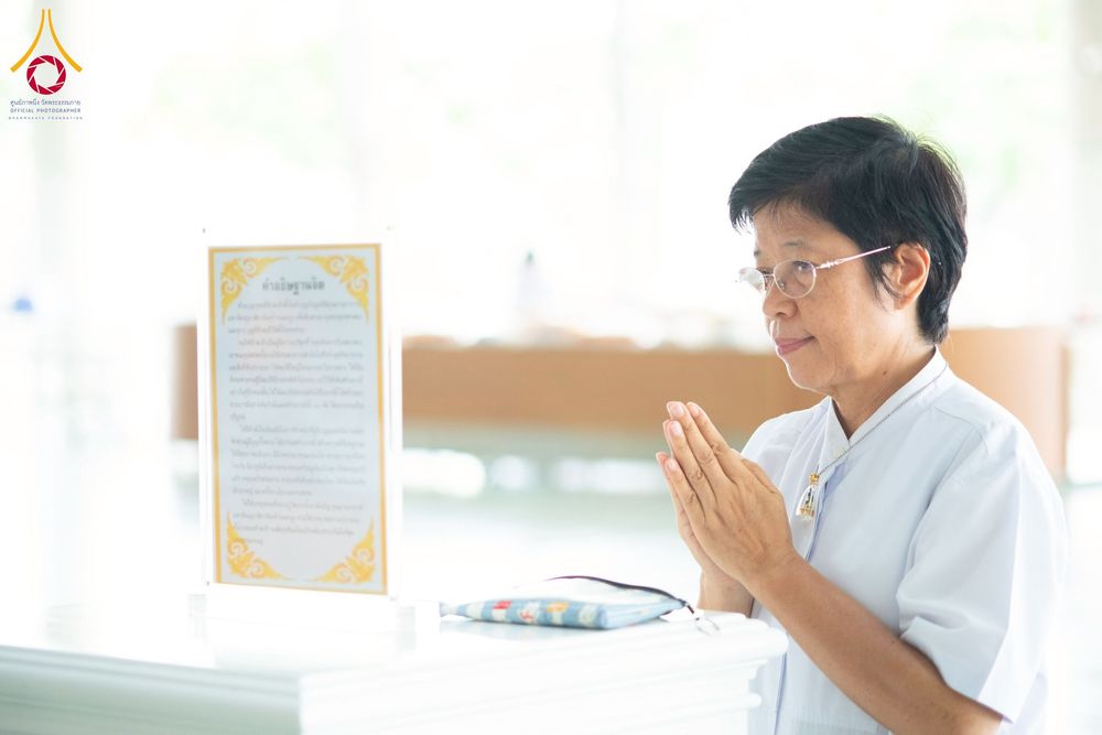 ภาพ No.262691:วันที่ 18,25 ตุลาคม พ.ศ. 2568 พิธีถวายภัตตาหารเมนูสวรรค์ เพื่อการบรรลุธรรม ณ หอฉันคุณยายอาจารย์ฯ วัดพระธรรมกาย