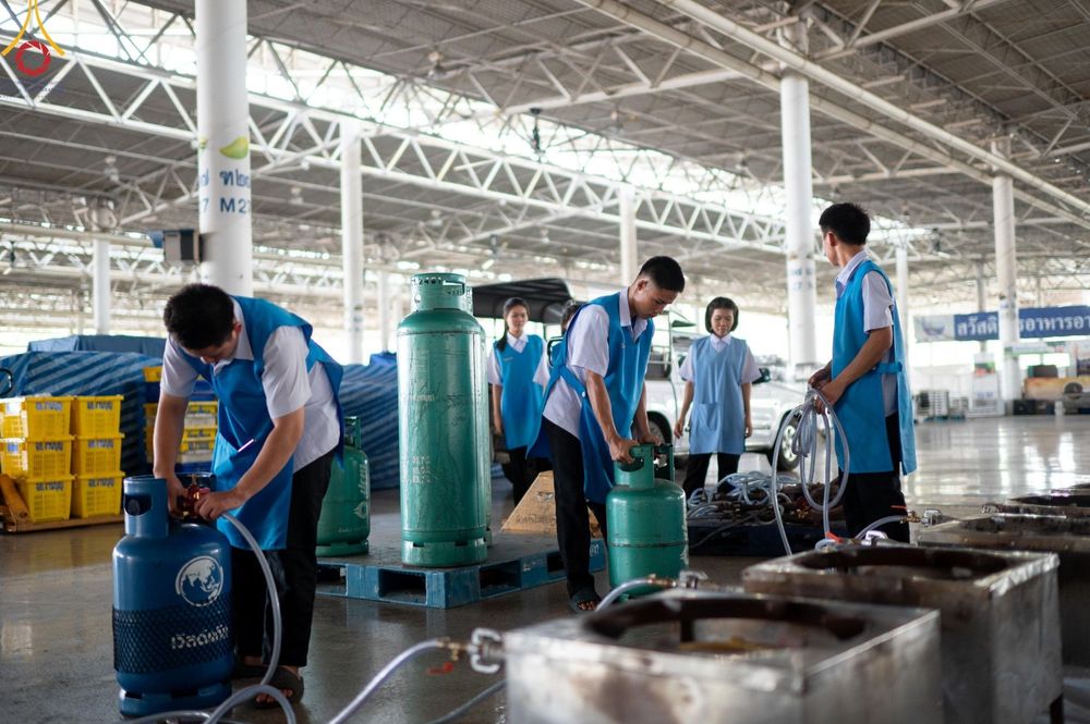 ภาพ No.60841:V.37 ยิ่งกว่าดี เพื่อ 80 ปีของพ่อ ภาพการเตรียมงานของหน่วยงานต่างๆ เพื่อพิธีฉลองอายุวัฒนมงคล 80 ปี หลวงพ่อธัมมชโย และรับถวายมหาสังฆทาน 10,000 กว่าวัดทั่วประเทศ ในวันคุ้มครองโลก วันจันทร์ที่ 22 เมษายน พ.ศ. 2567