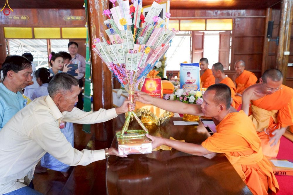 ภาพ No.262351:วันที่ 19 ตุลาคม พ.ศ. 2568 พิธีทอดกฐินสามัคคีทั่วไทย 30,000 วัด โดยคณะศิษยานุศิษย์ บูชาธรรม 81 ปี หลวงพ่อธัมมชโย ณ วัดป่าหมาก ต.แม่ลาน้อย อ.แม่ลาน้อย จ.แม่ฮ่องสอน