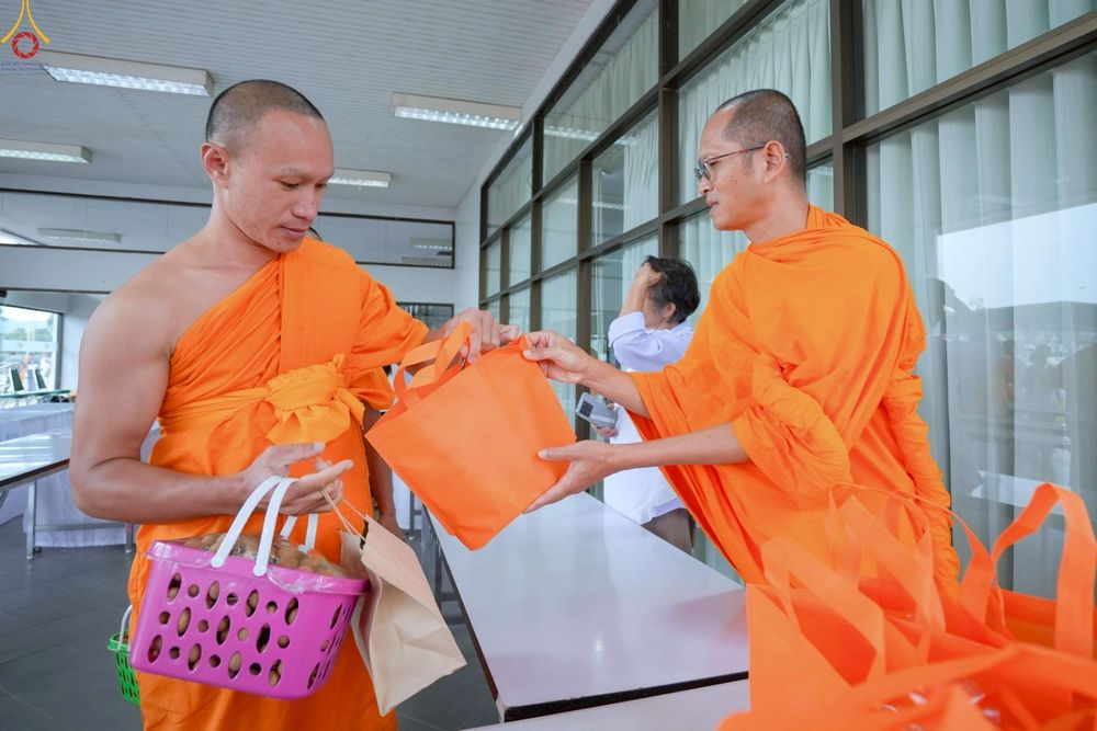 ภาพ No.236650:วันพุธที่ 6 สิงหาคม พ.ศ. 2568 สัมมนาคณะสงฆ์ เพื่อการฟื้นฟู พระพุทธศาสนา 9 จังหวัดภาคเหนือ โครงการกฐินสามัคคีทั่วไทย 30,000 วัด ณ ศูนย์กีฬาเฉลิมพระเกียรติ  มหาวิทยาลัยแม่โจ้ อ.สันทราย จ.เชียงใหม่