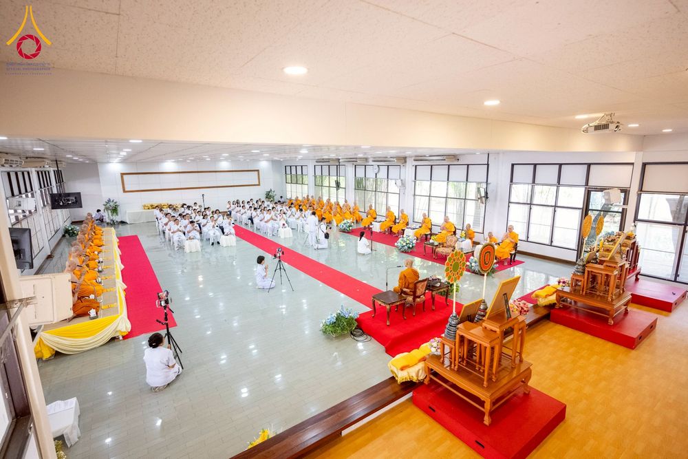 ภาพ No.276698:วันเสาร์ที่ 6 ธันวาคม พ.ศ. 2568 พิธีมุทิตาสักการะ เนื่องในโอกาสที่พระเดชพระคุณพระพรหมดิลก เจ้าอาวาสวัดสามพระยา วรวิหาร เมตตาเป็นประธานในพิธีตั้งฐานานุกรมใน พระราชวิเทศวชิรเวที (บัณฑิต วรปญฺโญ) ผู้ช่วยเจ้าอาวาสวัดพระธรรมกาย (ไวโรจน์ วิโรจโน) ผู้ช่วยเจ้าอา