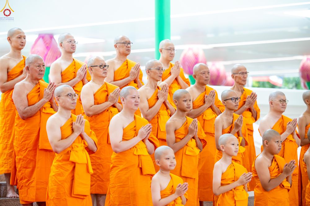 ภาพ No.338864:วันที่ 11 กรกฎาคม พศ.2569 พิธีบรรพชาอุปสมบท โครงการอุปสมบทหมู่ธรรมทายาทนานาชาติ  IDOP รุ่นที่ 21 (ภาษาจีน)  จากประเทศจีน มาเลเซีย สิงคโปร์ และไต้หวัน , โครงการบรรพชาสามเณรโรงเรียนนานาชาติ รุ่นที่ 15