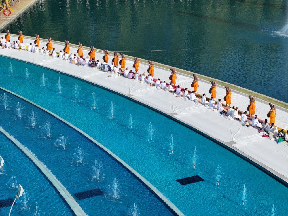 ภาพ No.279558:วันที่ 2 มกราคม พ.ศ.2569 พิธีต้อนรับพระธรรมยาตรา ครั้งที่ 1 ณ วัดพระธรรมกาย (วิหารหลวงปู่ - พระมหาธรรมกายเจดีย์)