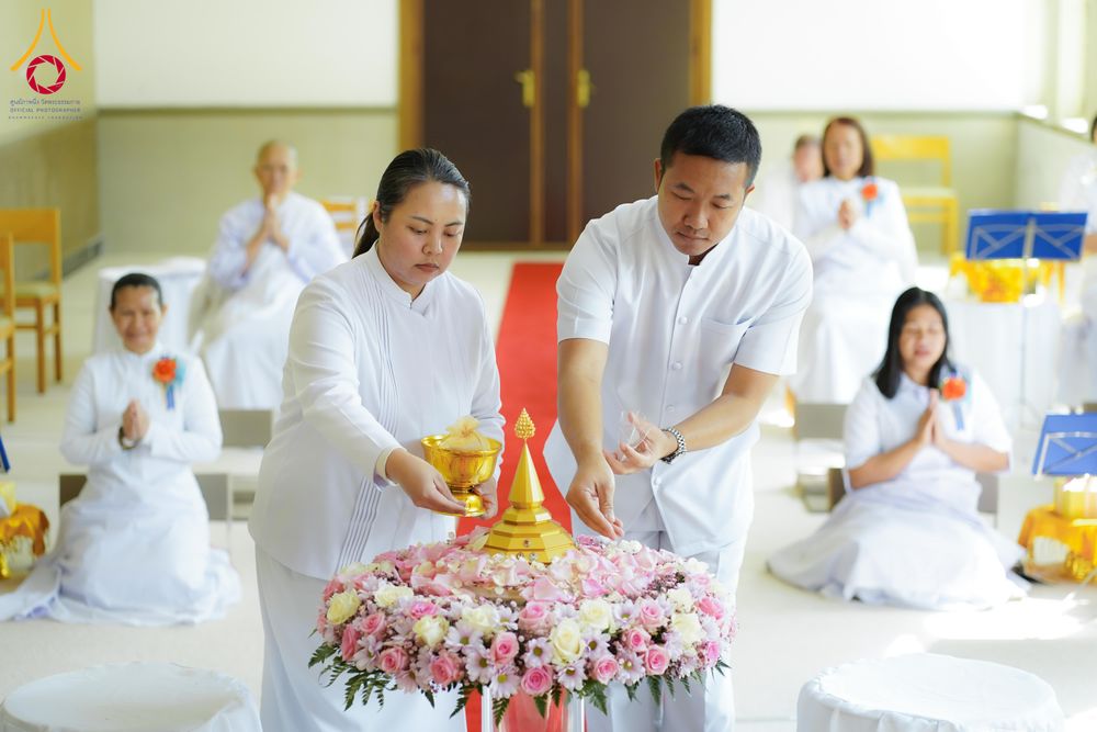ภาพ No.328751:วันอาทิตย์ที่ 10 พฤษภาคม พ.ศ. 2569 พิธีสักการะพระบรมสารีริกธาตุ ณ วัดพระธรรมกายเบลเยียม