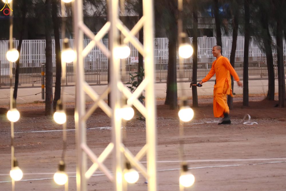 ภาพ No.320997:วันที่ 9 เมษายน พ.ศ.2569 การเตรียมงานจราจร เพื่องานถวายมหาสังฆทาน 40,000 กว่าวัดทั่วประเทศ วันคุ้มครองโลก 22 เมษายน พ.ศ.2569 วัดพระธรรมกาย