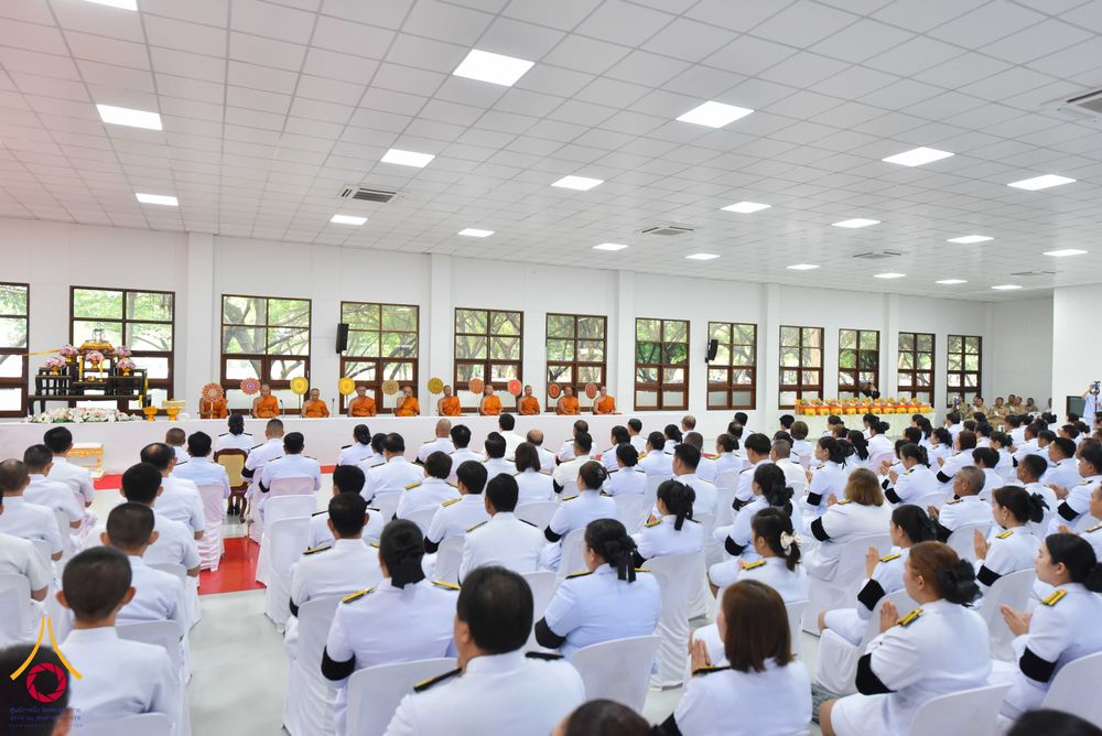 ภาพ No.344200:วันที่ 12 สิงหาคม พ.ศ. 2569  พสกนิกรชาวอำเภอคลองหลวง พร้อมใจร่วมพิธีสวดพระพุทธมนต์และทำบุญตักบาตรถวายพระราชกุศล เนื่องในวันคล้ายวันพระราชสมภพ สมเด็จพระบรมราชชนนีพันปีหลวง และวันแม่แห่งชาติ 12 สิงหาคม 2569