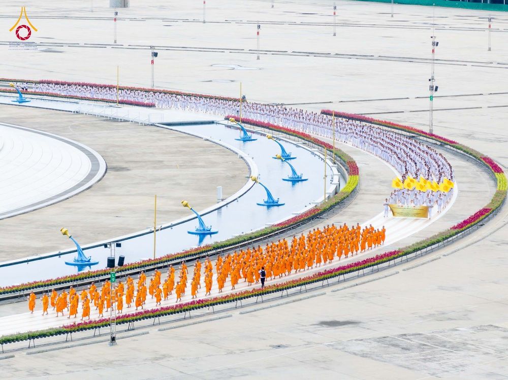 ภาพ No.350421:วันที่ 19-20 กันยายน พ.ศ. 2569 โครงการบรรพชาพัฒนาคุณธรรม จริยธรรม สำหรับนักเรียนนายสิบตำรวจ (นสต.) รุ่นที่ 16 ศูนย์ฝึกอบรมตำรวจภูธรภาค 1 ณ สภาธรรมกายสากล ห้องแก้วสารพัดนึก 2