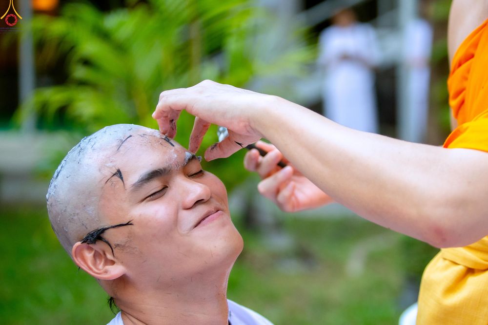 ภาพ No.319807:วันอาทิตย์ที่ 5 เมษายน พ.ศ.2569 พิธีตัดปอยผม และปลงผมนาคธรรมทายาท โครงการบรรพชาและอุปสมบทหมู่ รุ่นบูชาธรรม 82 ปี หลวงพ่อธัมมชโย