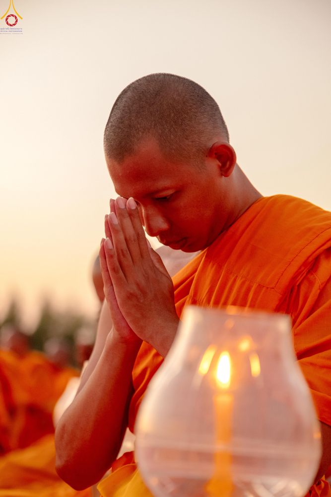 ภาพ No.302219:วันที่ 23 มกราคม พ.ศ. 2569 พิธีจุดประทีปธรรมถวายเป็นพุทธบูชา (ภาพชุดที่ 2) และบูชาธรรมมหาปูชนียาจารย์  ณ อนุสรณ์สถานลำดับที่ 5 สถานที่เผยแผ่วิชชาธรรมกายครั้งแรก อนุสรณ์สถานบางปลา วัดบางปลา อำเภอบางเลน จังหวัดนครปฐม ในโครงการธรรมยาตรา กตัญญูบูชา มหาปูชนีย