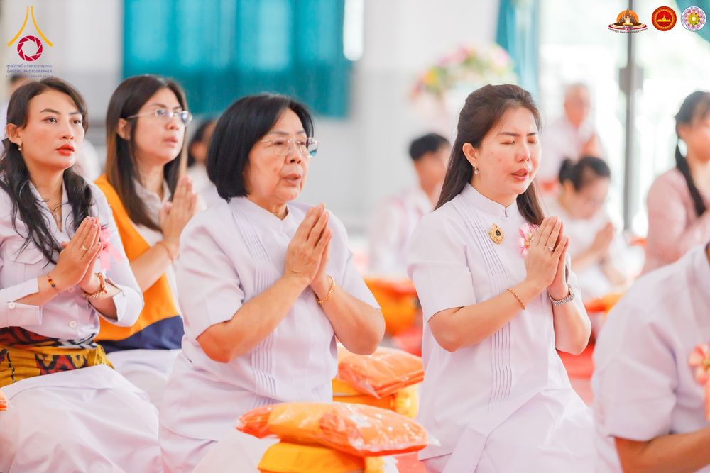 ภาพ No.283627:วันเสาร์ที่ 20 ธันวาคม  2568 พิธีบรรพชาสามเณร ณ ประเทศอินโดนีเซีย