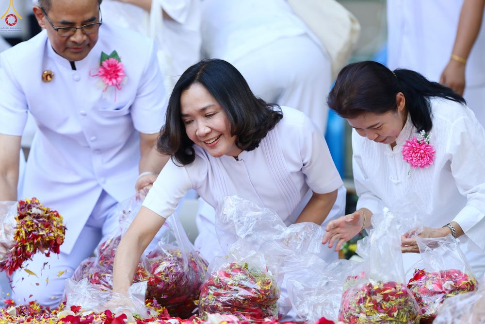 ภาพ No.306074:วันที่ 25 มกราคม พ.ศ. 2569 พิธีต้อนรับพระธรรมยาตรา วัดพระธรรมกาย(ภาพชุดที่ 4) ในโครงการธรรมยาตรา กตัญญูบูชา มหาปูชนียาจารย์ พระมงคลเทพมุนี(สด จนฺทสโร) พระผู้ปราบมาร อนุสรณ์สถาน 7 แห่ง ปีที่ 14