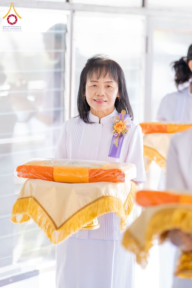 ภาพ No.278385:วันพุธที่ 10 ธันวาคม พ.ศ.2568  พิธีทอดผ้าป่าเพื่อสนับสนุนโครงการตักบาตรพระ 10,000 รูป เมืองกาญจนบุรี ณ อาคารปลูกศรัทธา วัดพระธรรมกาย