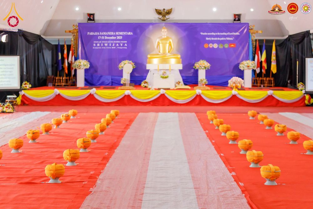 ภาพ No.283679:วันเสาร์ที่ 20 ธันวาคม  2568 พิธีบรรพชาสามเณร ณ ประเทศอินโดนีเซีย