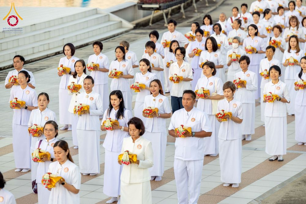 ภาพ No.276611:วันเสาร์ที่ 6 ธันวาคม  พ.ศ. 2568 พิธีเวียนประทักษิณและพิธีวันทาเจดีย์ โครงการอุปสมบทบูชาธรรมมหาปูชนียาจารย์ ประจำปี พ.ศ.2568 โครงการบวชพระนานาชาติ AEC และ WAB รุ่น CEO (นักบริหาร) รุ่นที่ 5 ณ มหาธรรมกายเจดีย์ วัดพระธรรมกาย