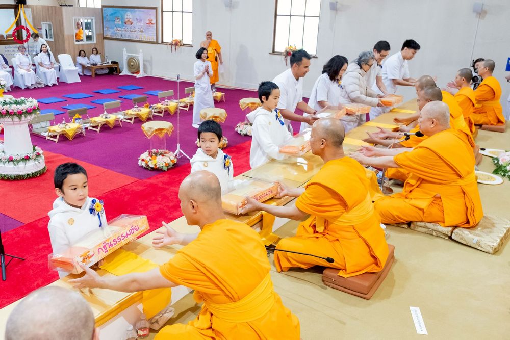 ภาพ No.274262:วันอาทิตย์ที่ 26 ตุลาคม พ.ศ. 2568  พิธีทอดกฐินธรรมชัย สร้างทุกสิ่ง ณ วัดพระธรรมกายออเรกอน ประเทศสหรัฐอเมริกา