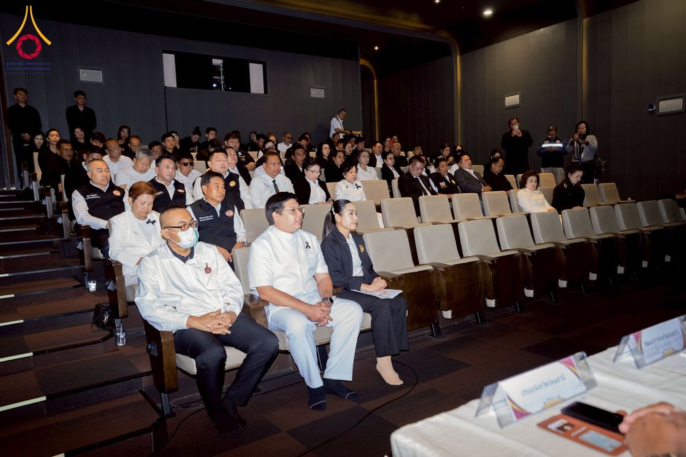 ภาพ No.271922:วันที่ 22 พฤศจิกายน พ.ศ. 2568 ผู้ว่าฯ ปทุมธานี ลงพื้นที่เยี่ยม “อำเภอคลองหลวง” พร้อมชมการเตรียมความพร้อมเทศกาลสวนดอกไม้ปทุมธานี “ทุ่งสวรรค์ ตะวันฉาย” ณ วัดพระธรรมกาย