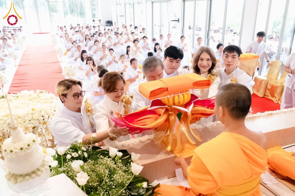ภาพ No.171780:พิธีทอดกฐิน ศูนย์ปฏิบัติธรรมแก้วเมืองเลย วันที่ 27 ตุลาคม พ.ศ. 2567
