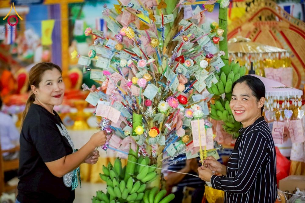 ภาพ No.275434:วันที่ 5 พฤศจิกายน พ.ศ. 2568 พิธีทอดกฐินสามัคคีทั่วไทย ณ วัดหนองสระแก ต.บึงกอก อ.บางระกำ จ.พิษณุโลก โดยคณะศิษยานุศิษย์ บูชาธรรม 81 ปี หลวงพ่อธัมมชโย