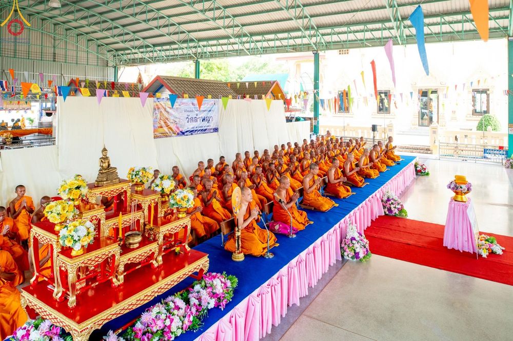 ภาพ No.199261:พิธีทอดผ้าป่าทำนุบำรุงศาสนสถาน ณ วัดลำพญา ตำบลลำพญา อำเภอบางเลน จังหวัดนครปฐม ในโครงการธรรมยาตรา กตัญญูบูชา มหาปูชนียาจารย์ พระมงคลเทพมุนี(สด จนฺทสโร) พระผู้ปราบมาร อนุสรณ์สถาน 7 แห่ง ปีที่ 13 วันที่ 21 มกราคม พ.ศ. 2568