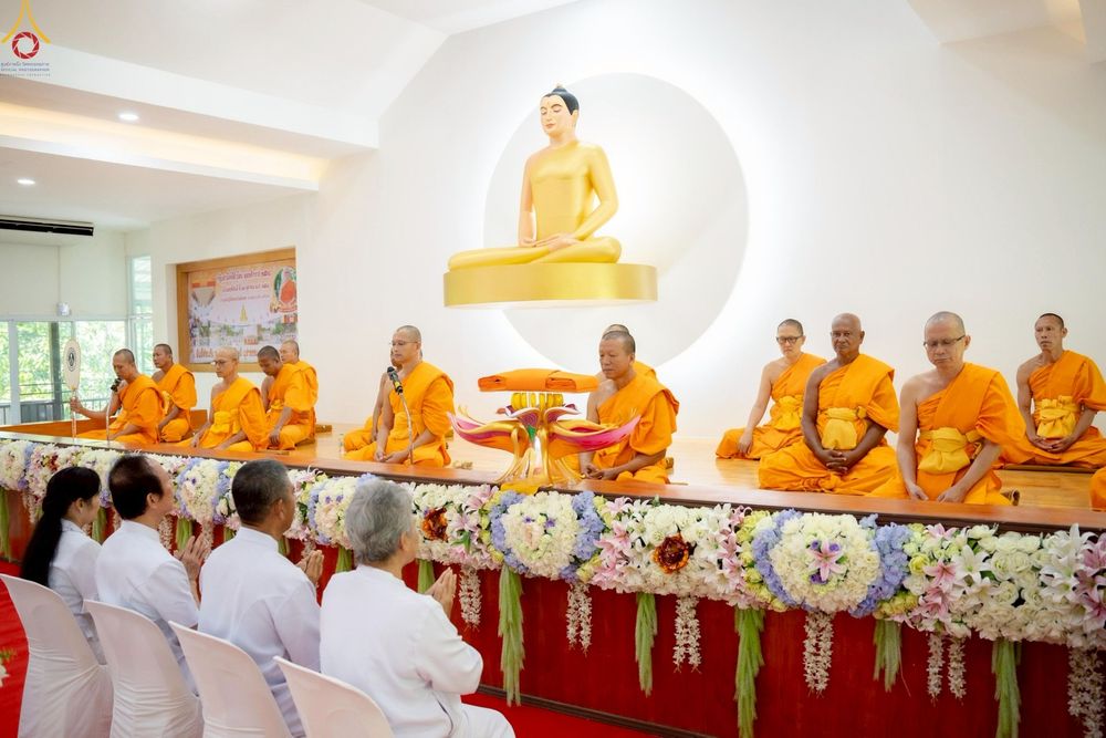 ภาพ No.256996:วันพฤหัสบดีที่ ๑๖ ตุลาคม พ.ศ. ๒๕๖๘ พิธีทอดกฐินสามัคคีเพื่อรองรับประดิษฐานองค์เจดีย์ ณ ศูนย์ปฏิบัติธรรมเถินเทิดธรรม อ.เถิน จ.ลำปาง