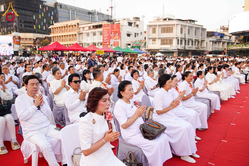 ภาพ No.312719:วันอาทิตย์ที่ 8 มีนาคม พ.ศ.2569 ทำบุญเมืองนครราชสีมา 558 ปี ตักบาตรพระ 10,000 รูป (ภาพชุดที่ 2)