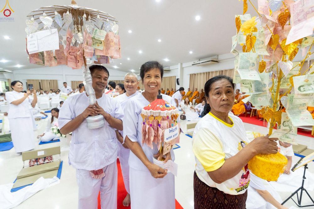 ภาพ No.263837:วันที่ 23 ตุลาคม พ.ศ. 2568 พิธีทอดกฐินสามัคคีทั่วไทย 30,000 วัด โดยคณะศิษยานุศิษย์ บูชาธรรม 81 ปี หลวงพ่อธัมมชโย ณ ธุดงคสถานสุราษฎร์ธานี ต.ขุนทะเล อ.เมือง จ.สุราษฎร์ธานี