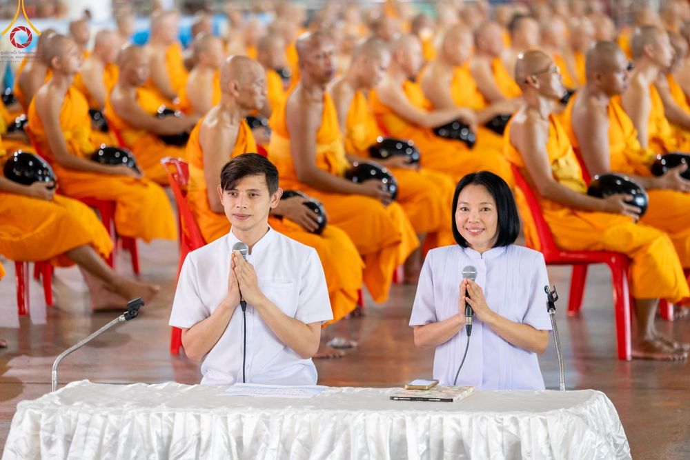 ภาพ No.136565:พิธีตักบาตร พิธีบูชาข้าวพระ ในวันอาทิตย์ต้นเดือนที่ 5 พฤษภาคม พ.ศ. 2567 ณ วัดพระธรรมกาย จ.ปทุมธานี
