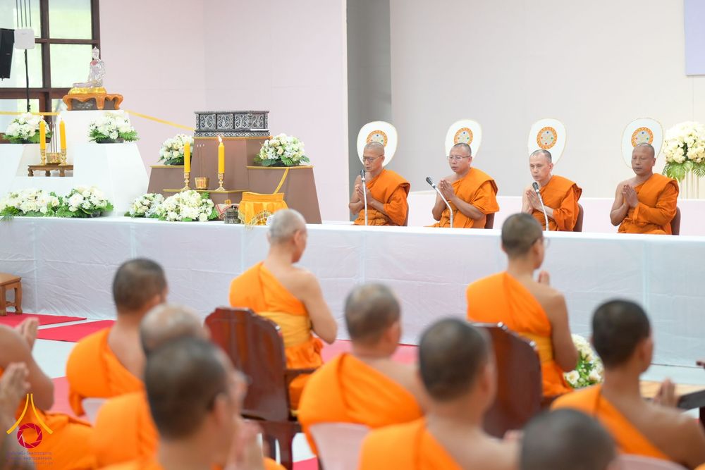 ภาพ No.262481:วันที่ 30 ตุลาคม พ.ศ. 2568 พสกนิกรอำเภอคลองหลวง จัดพิธีบำเพ็ญกุศลสัตตมวาร ถวายพระราชกุศลแด่สมเด็จพระพันปีหลวง ณ วัดพระธรรมกาย