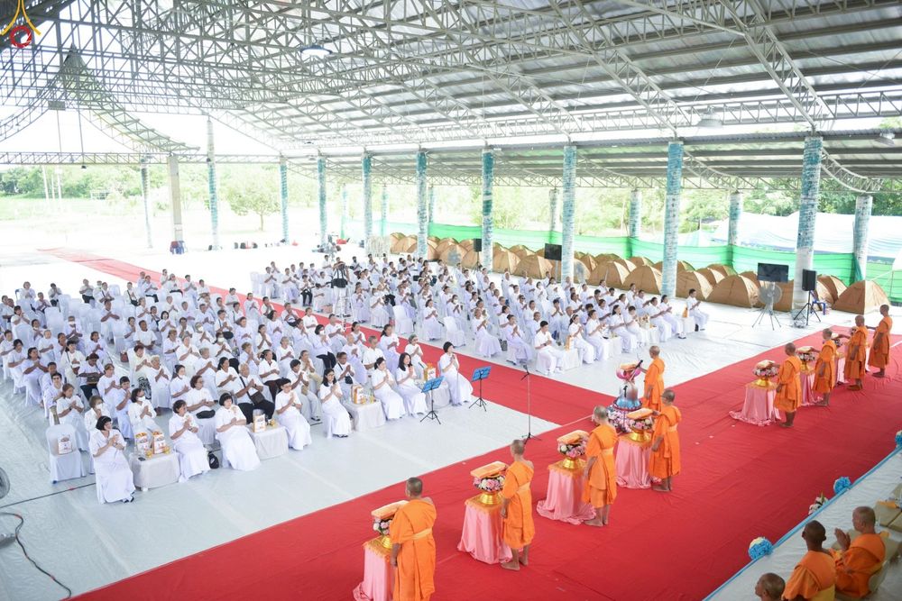 ภาพ No.249386:วันที่ 28 กันยายน พ.ศ. 2568 พิธีทอดผ้าป่าแผ่นบันมงคลมหาเศรษฐี อาคาร 80 ปี หลวงพ่อธัมมชโย ณ ศูนย์ปฏิบัติธรรมวิหารแดง ต.เจริญธรรม อ.วิหารแดง จ.สระบุรี