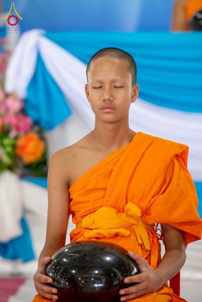 ภาพ No.339989:วันอาทิตย์ที่ 19 กรกฎาคม พ.ศ.2569 พิธีตักบาตรโครงการบรรพชาสามเณรนานาชาติ รุ่นที่ 15 ณ มหารัตนวิหารคด 6 วัดพระธรรมกาย