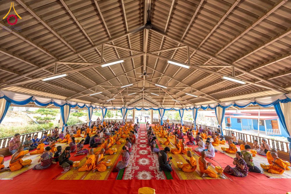 ภาพ No.317707:วันพฤหัสบดีที่ ๒ เมษายน พ.ศ.๒๕๖๙ พิธีบรรพชาสามเณรภาคฤดูร้อน น้อมบูชาธรรมอายุวัฒนมงคล ๘๒ ปี หลวงพ่อธัมมชโย และ ถวายเป็นพระราชกุศลแด่ สมเด็จพระกนิษฐาธิราชเจ้ากรมสมเด็จพระเทพรัตน์ราชสุดาฯ สยามบรมราชกุมารี รุ่นที่ ๑๓ ณ วัดทุ่งเจริญธรรม อำเภออมก๋อย จังหวัดเชี