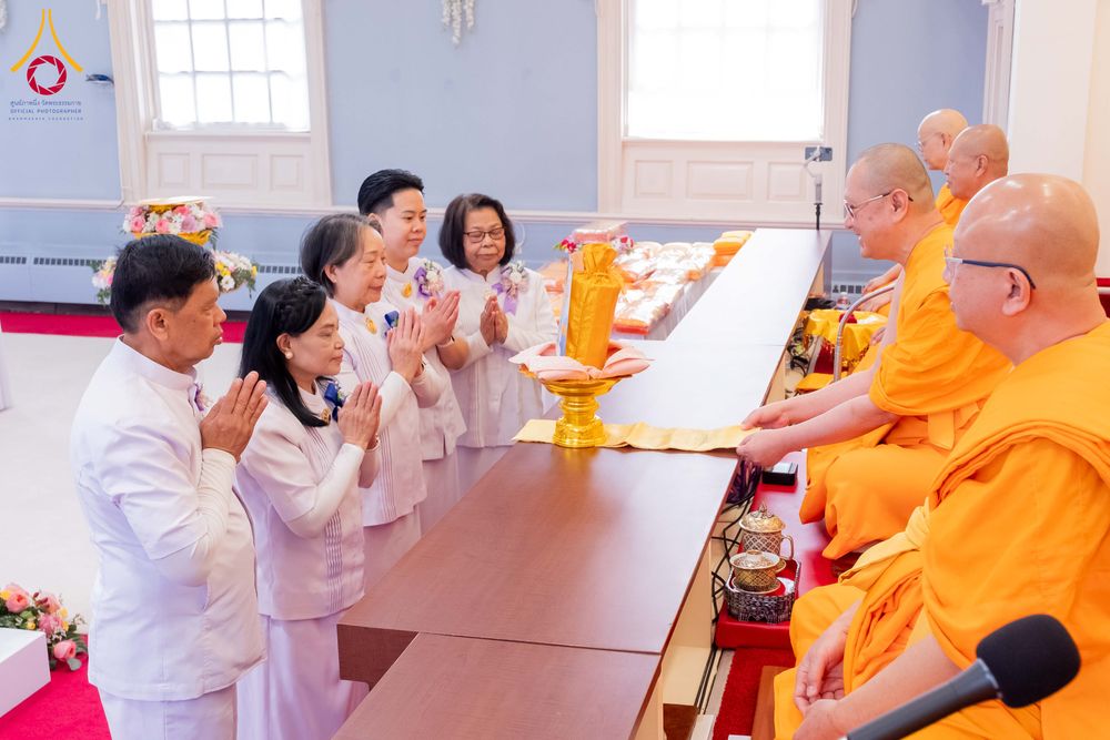 ภาพ No.319006:วันที่ 29 มีนาคม พ.ศ.2569 พิธีทอดผ้าป่าวัดพระธรรมกาย 20 ศูนย์สาขา และการประชุมภาคพื้นอเมริกา ไตรมาสที่ 1/2569 วัดพระธรรมกายชิคาโก ประเทศสหรัฐอเมริกา