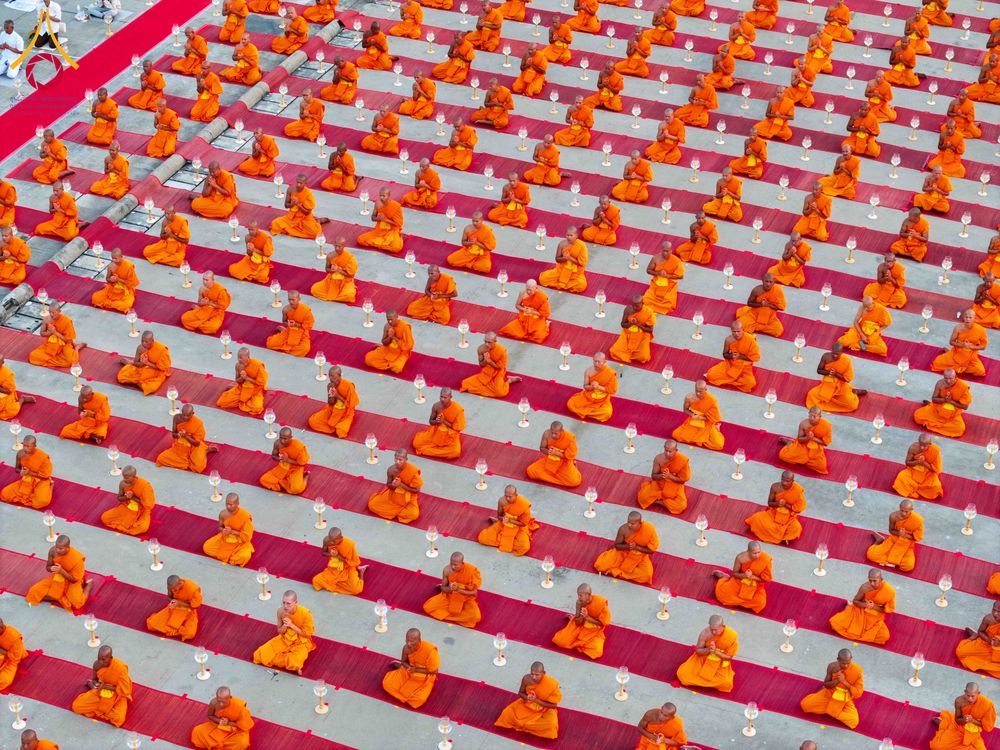 ภาพ No.307125:วันที่ 31 มกราคม พ.ศ. 2569  พิธีจุดประทีปธรรมถวายเป็นพุทธบูชา  และบูชาธรรมมหาปูชนียาจารย์ (ภาพชุดที่ 1) ณ วัดพระธรรมกาย ปทุมธานี ในโครงการธรรมยาตรา กตัญญูบูชา มหาปูชนียาจารย์ พระมงคลเทพมุนี(สด จนฺทสโร) พระผู้ปราบมาร อนุสรณ์สถาน 7 แห่ง ปีที่ 14