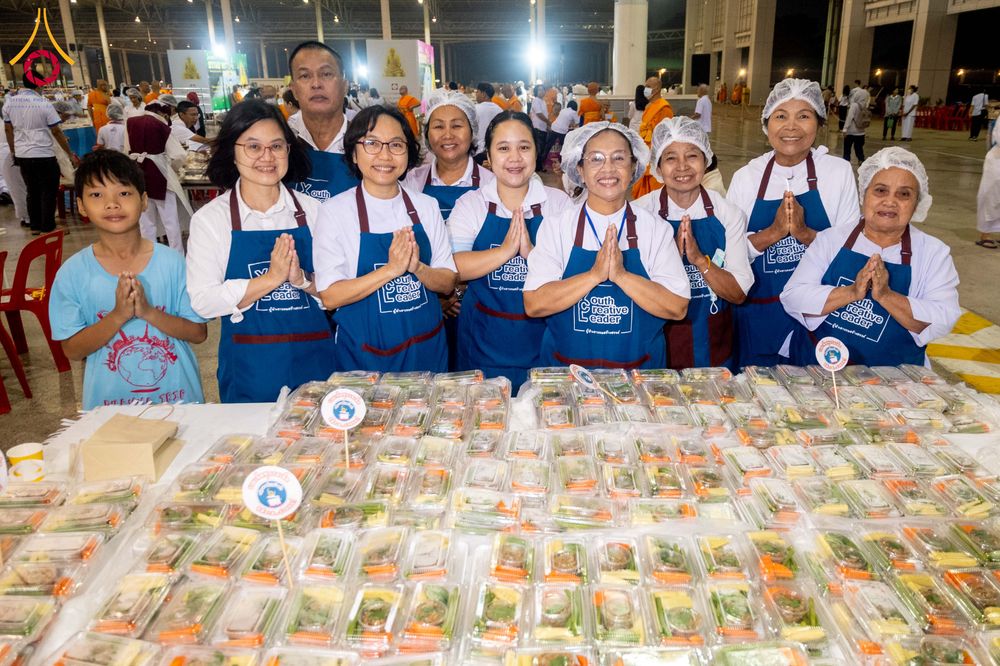 ภาพ No.306824:วันที่ 31 มกราคม พ.ศ. 2569 พิธีถวายภัตตาหารเป็นสังฆทาน แด่พระธรรมยาตรา ณ วัดพระธรรมกาย  จังหวัดปทุมธานี ในโครงการธรรมยาตรา กตัญญูบูชา มหาปูชนียาจารย์ พระมงคลเทพมุนี(สด จนฺทสโร) พระผู้ปราบมาร อนุสรณ์สถาน 7 แห่ง ปีที่ 14