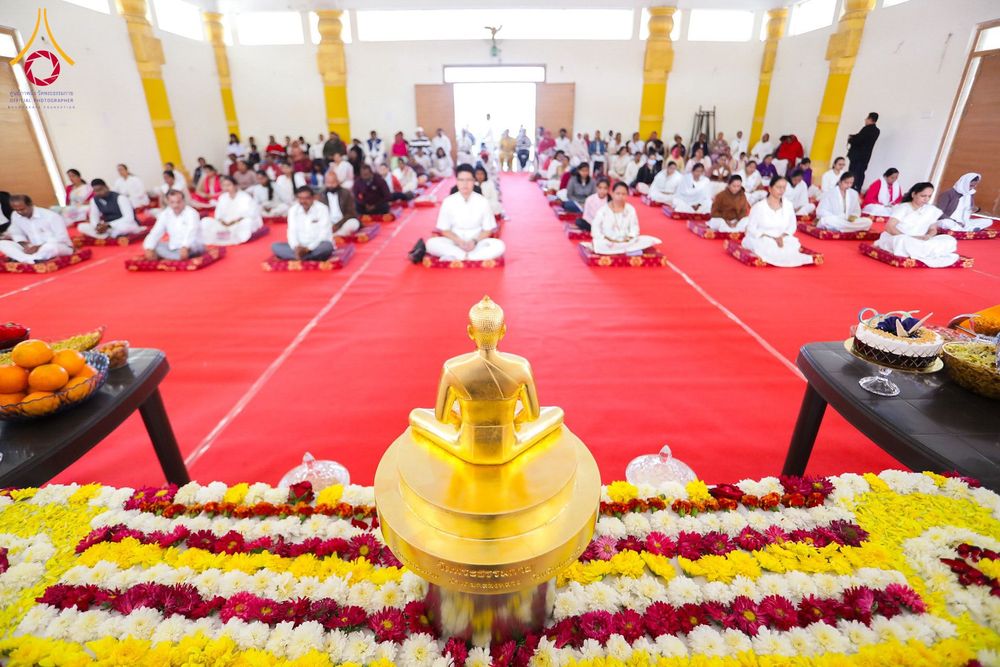 ภาพ No.283820:วันที่ 6-7 ธันวาคม พ.ศ. 2568  พิธีรับมอบหนังสือแสดงเจตจำนงถวายสิทธิครอบครองและใช้ประโยชน์วัดสันติวัน เมืองนาคปูร์  พิธีจุดโคมประทีปถวายเป็นพุทธบูชา และอุทิศบุญกุศลแด่ ดร.บี.อาร์. อัมเบดการ์  พิธีบูชาข้าวพระถ่ายทอดสดจากประเทศไทย