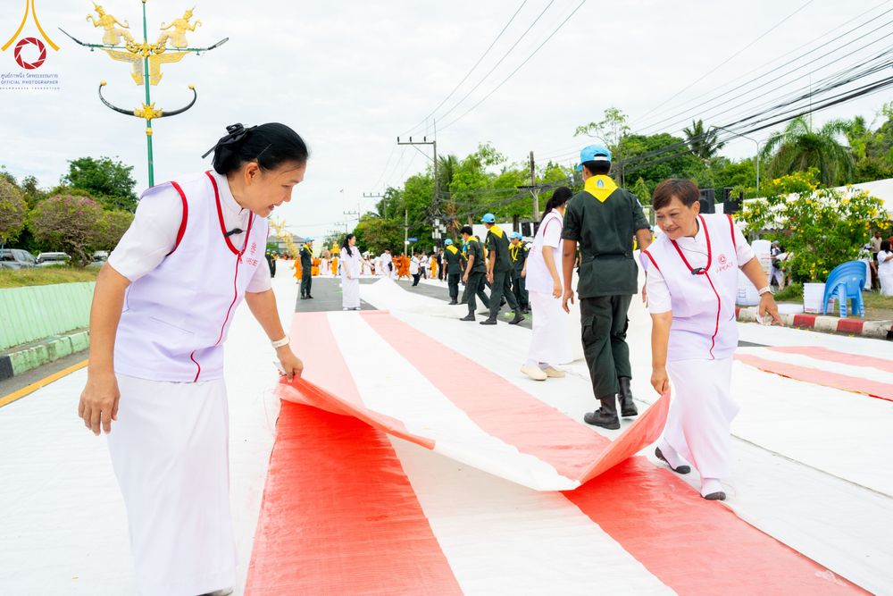 ภาพ No.341197:วันที่ 27 กรกฎาคม พ.ศ. 2569 พิธีตักบาตรพระ 1,000 รูป เมืองพัทลุง  ณ ถนนราเมศวร์ อ.เมือง จ.พัทลุง
